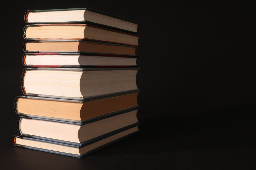 Як навчитися читати більше книг за місяць: методики та лайфхаки 2026